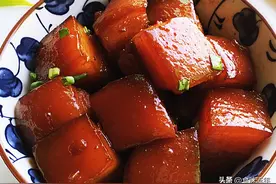 教你做腐乳红烧肉，不焯水不加油，3步即成，解馋营养又下饭图片