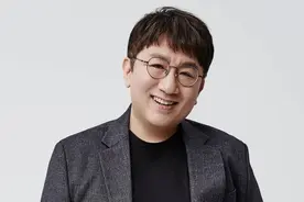 防弹少年团之父收购SM的理由：其糟糕的支配结构让我悲伤了很久图片