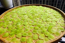 8月7日立秋，趁日头烈把8种蔬菜晒成干，到秋冬炖肉，有好菜吃了图片