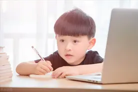 哲新丨跟自己要做的事情谈一场恋爱图片