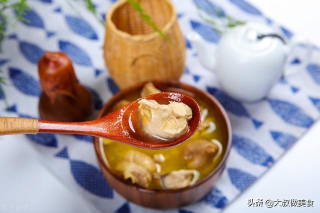 黄芪花胶煲羊肉 2026年黄芪花胶煲羊肉的做法