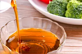 自榨油，家里长辈都爱买，我劝你一口也别给孩子吃图片