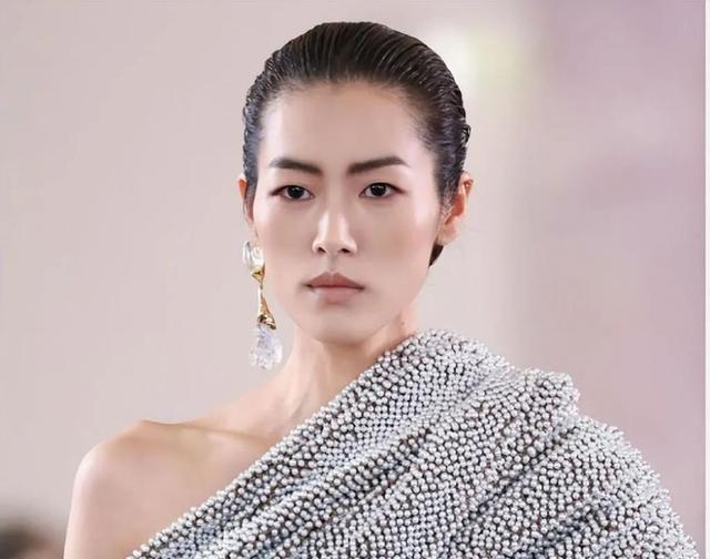 ���������ĵ�Ǹ������һ�����仹��ȦǮ�����Ǵ����˼�������