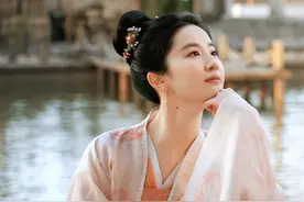 洛丽塔大哥仿妆梦华录，却穿出了潘金莲的味道？网友：这曲线杀我图片