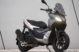中小排量运动ADV踏板，阿普利亚SR GT200详解，家族外观性能强劲图片