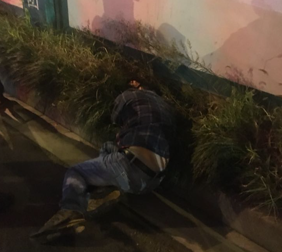 25岁女子激烈抵抗强奸，致男子下体折断失血而死！判三年赔偿8万
