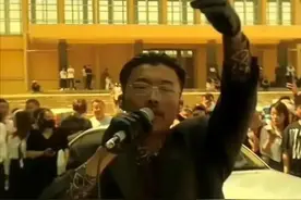 郭有才几场直播打赏高达三四百万，其背后运营机构称走红没花一分钱图片