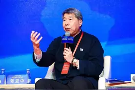 张亚中呼吁，两岸应签“和平协议”统一，大陆已提出两个协商前提图片