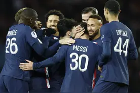 欧冠19亿对决！巴黎酝酿变阵：梅西内马尔联手，双翼驱动图片