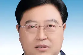 十八大以来重庆市九龙坡区历任区委书记图片