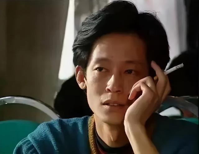 如今《过把瘾》几位主演境况相差巨大,今天我们就一起聊聊这部剧演员