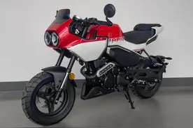 春风咖啡风味的双灯跑车真容曝光，没想到是新款“狒狒”迷你车！图片