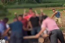 九旬老太过生日花近10万找人抬棺体验葬礼，知情人：当地习俗，老人无儿无女5年前也办过一次图片