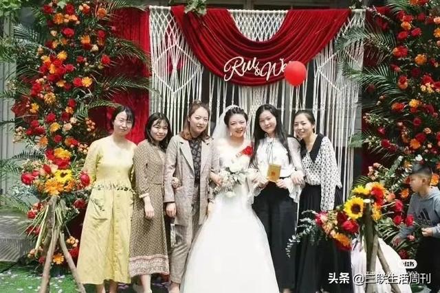 我回农村办新式婚礼:自己策划,村民夸奖,还登上了热搜