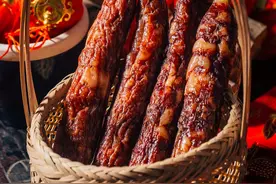 腊肠到底是蒸还是煮？很多人一直没做对，难怪腊肠吃起来又干又硬图片