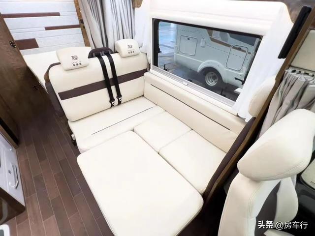 新品牌房车设计更走心，独特抽拉式厨房，歌睿途C300房车