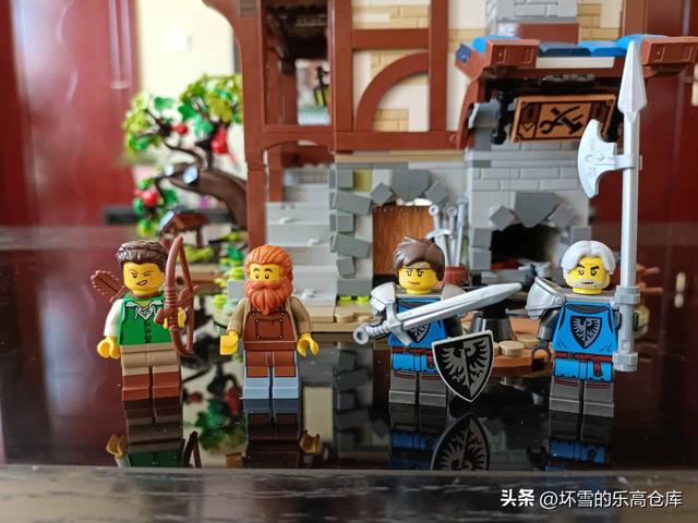 乐高中世纪城堡系列回归之作？21325铁匠铺测评