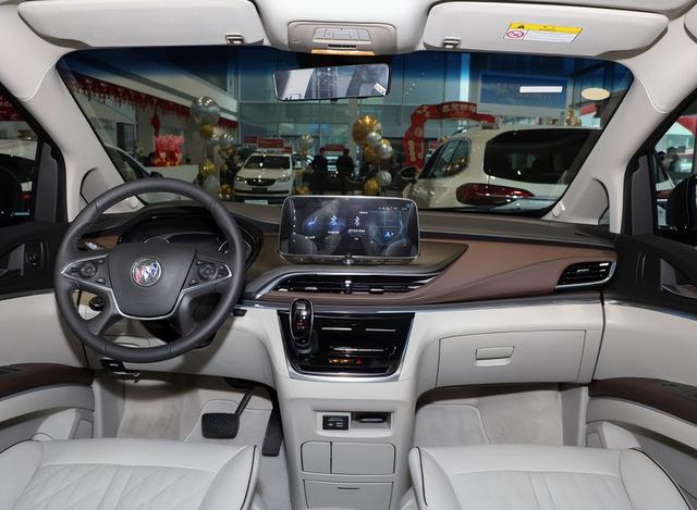 27万拿下别克GL8，开了1860公里，谈谈我的真实驾驶感受