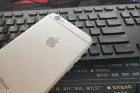 iPhone6s手感真好，但iOS16已不支持升级了，被淘汰是归宿图片