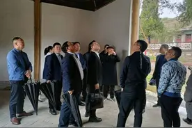 【“三抓三促”行动进行时】中华阮氏来泾考察——中华阮氏企业家代表团考察阮国故地泾川图片