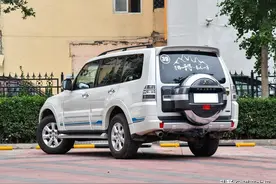 年轻人，你真该买一辆帕杰罗图片