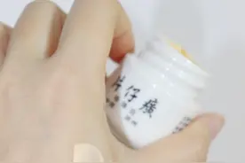女人到了50多岁，建议用这3款国货面霜，补水亮肤不输大牌图片