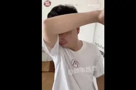 辅导孩子一年，数学只考6分，爸爸被气哭：每天都辅导到半夜图片