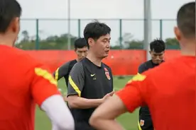 雷打不动！国足新球衣号码出炉：颜骏凌1号，张稀哲10号图片