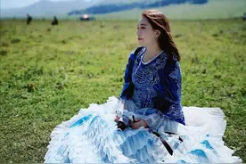 深圳美女去新疆伊犁旅游，一周后提出离职，直言这才是想要的生活图片