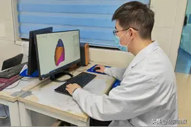 突破高龄禁区 90岁老人肺癌手术获新生——岳阳市中心医院普胸甲状腺外科成功完成肺癌根治术图片