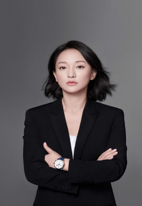 47岁的周迅辉煌事业史,和她背后的男人