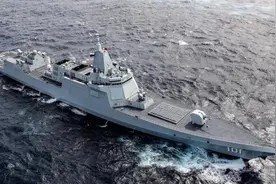 三管齐下，055、052D、054B驱逐舰，将弥补中国航母编队的短板？图片