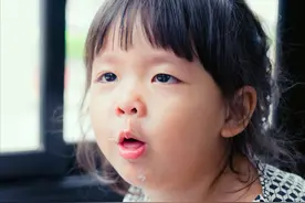 咳嗽高发季，这种方法给娃治咳很管用，快来看看你家娃适用吗？图片