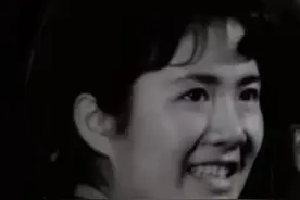 女兵青春也张扬图片