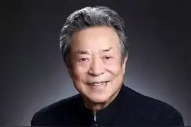 歌唱家李光羲去世，前不久与妻子骑车上街状态好，最后演出照曝光图片