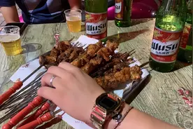 大金链子小金表，一天三顿小烧烤，辽宁人喝啥酒？5款臻酿可劲整图片