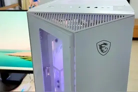 高冷的纯白机箱，灯光手办的秀场——微星氪金枪2白色限量版测评图片