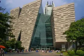 广州图书馆，不光能看书，还能吃饭、健身、看展览图片