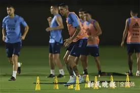 梅西终于在多哈亮相，最后一次出征世界杯能否弥补遗憾？图片