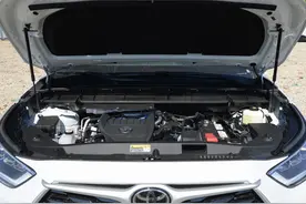 同价格同配置，全新汉兰达燃油版和混动版该如何选？图片