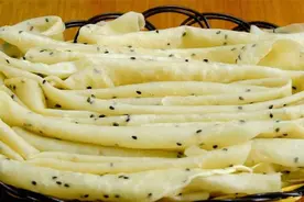 最快速春饼做法，柔软筋道，一次能做15张，凉了也不会发硬图片