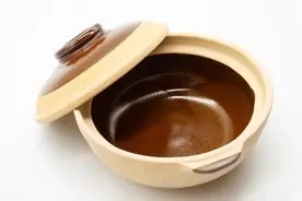 砂锅不开锅，买再好的砂锅也会开裂，学会这个方法，不粘锅不开裂图片