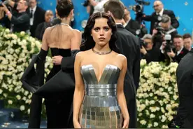 美国最大胆的红毯又来了，造型一个比一个辣眼，有人穿得像西蓝花图片