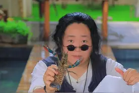 在网上买的蓝色小龙虾，真的好吃吗？#乡村守护人 #深夜放毒视频封面