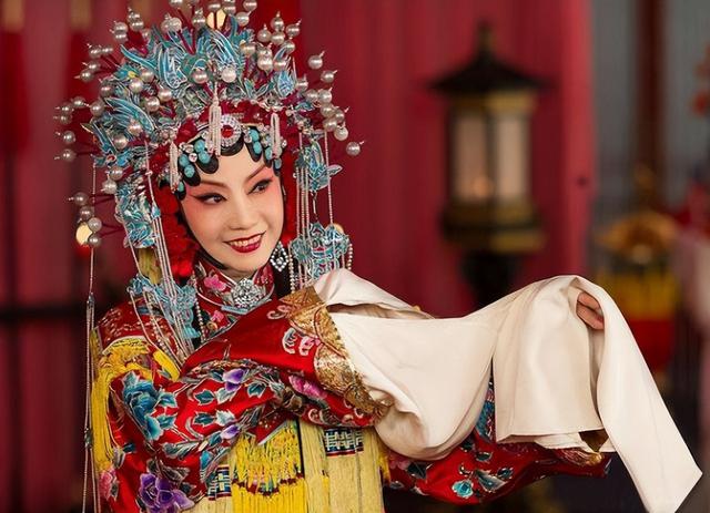 “京剧女神”李维康：曾看不起病，女儿北大毕业，她对家人有愧疚