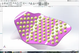 用SolidWorks在不规则曲面上画球图片