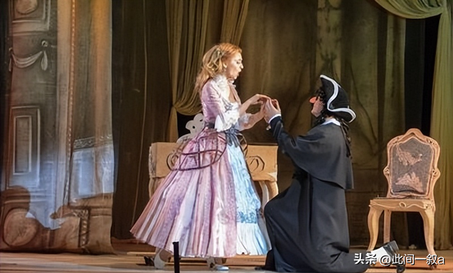 ������ľ���ϲ��硶��ά��������ʦ���еİ����뷴��