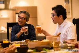 公司聚会时，怎么说话能被领导看重？牢记3句行话，轻松脱颖而出图片