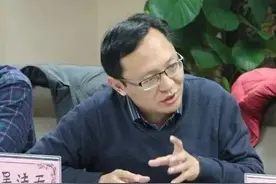 揭秘劳荣枝背后高人，网红律师吴法天背景深图片