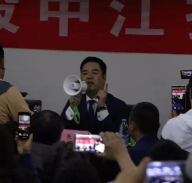 爆雷之后，雪松还有更多的秘密